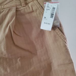 NEW Beige Reitmans plus size cropped wide leg Capri pants